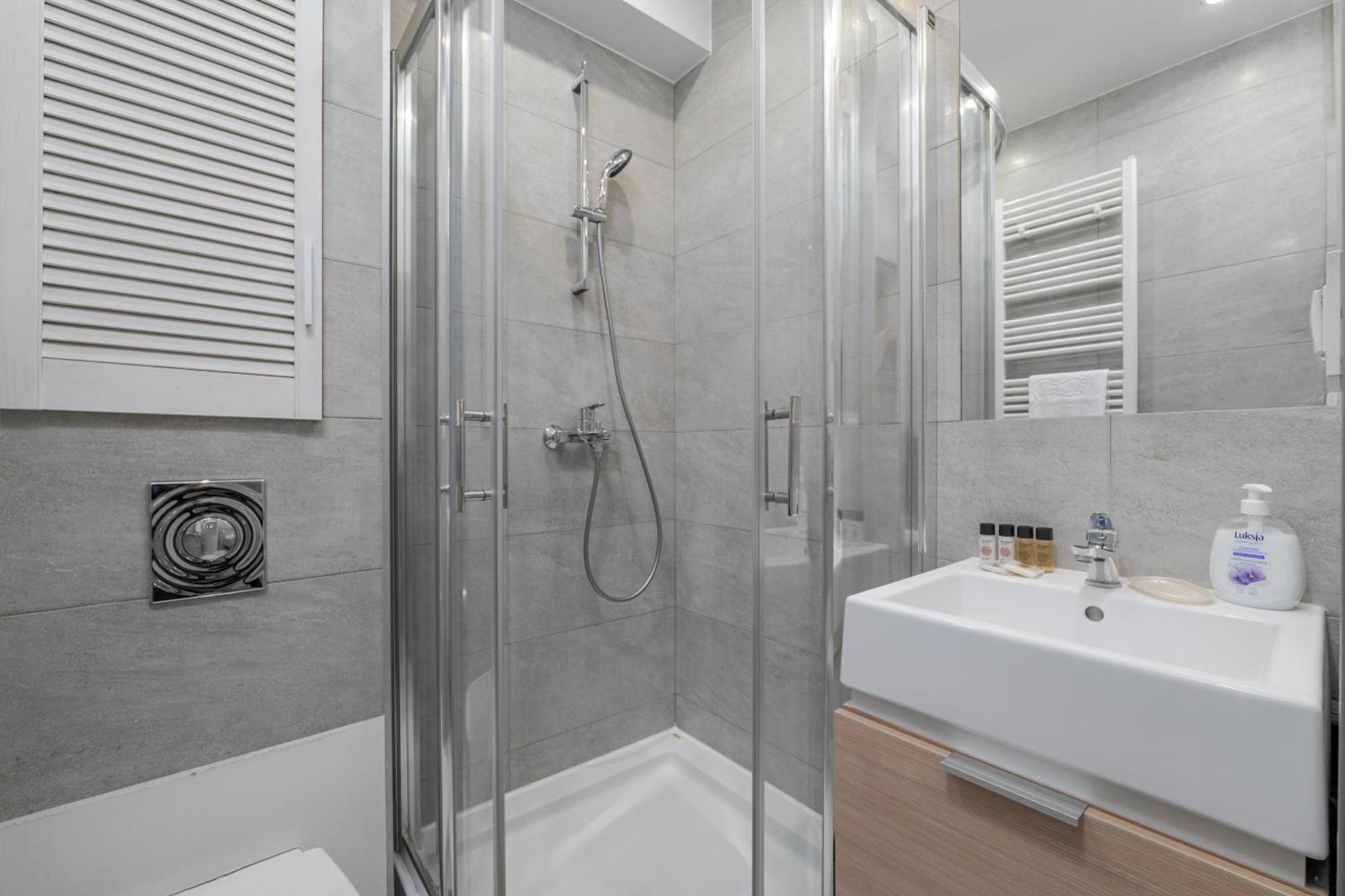 Aleja Wojska Polskiego 58 By Nyx Apartment Warsaw